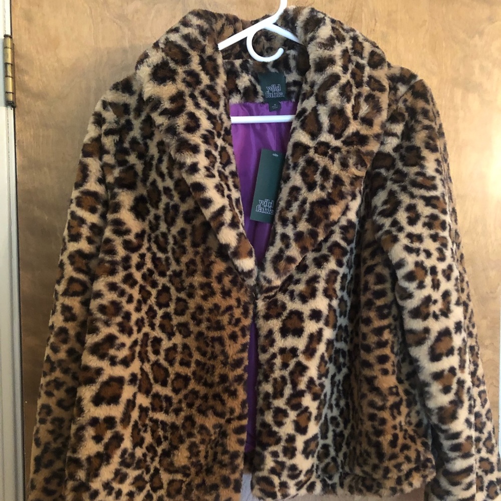 Fake fur crop jacket